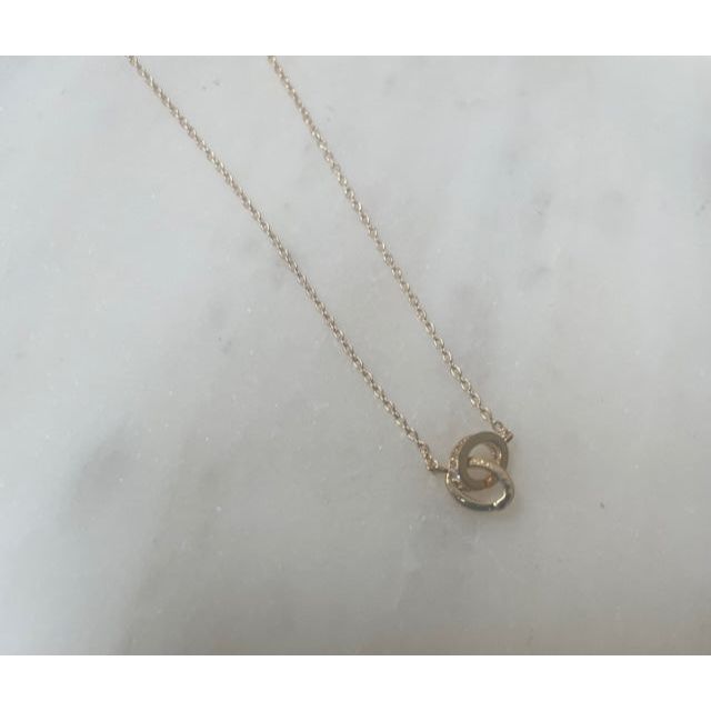 Amy Interlocking Necklace - Kiyana Boutique