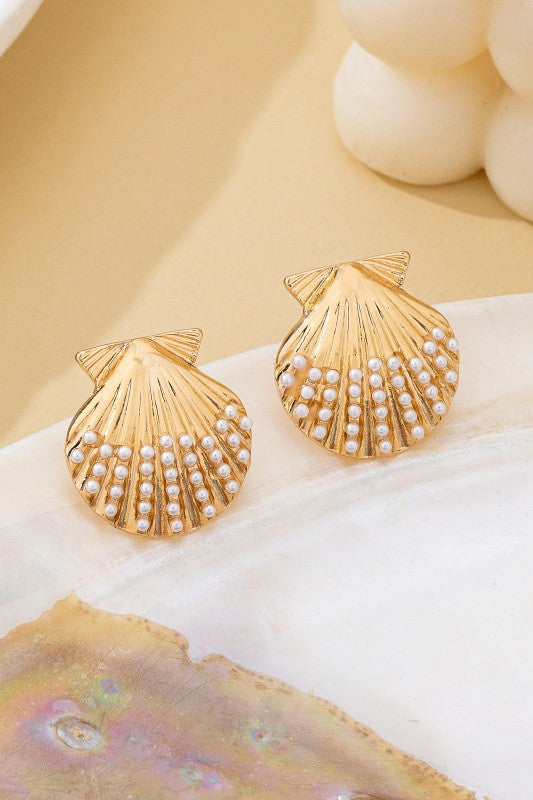 Seaside Scalloped Shell Pearl Stud Earrings - Kiyana Boutique