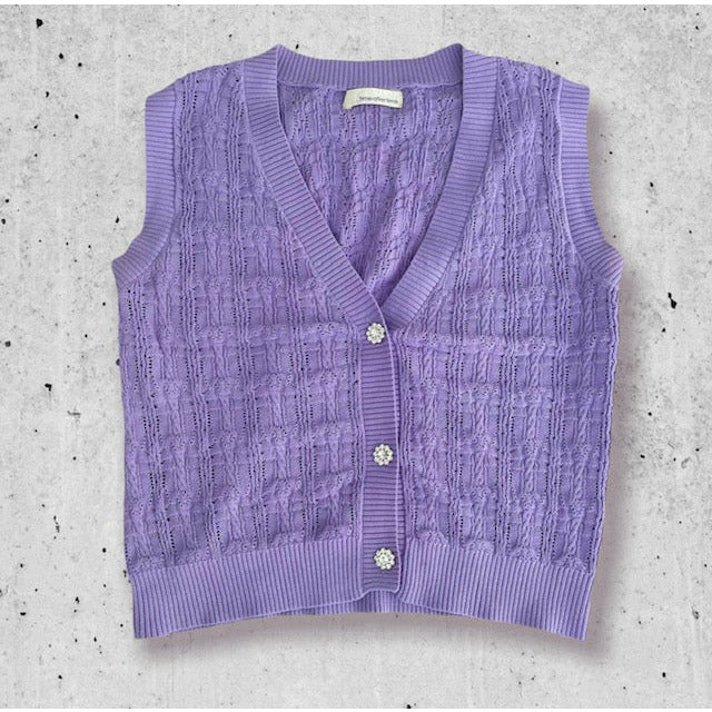Alessia Sweater Vest-Lavender - Kiyana Boutique