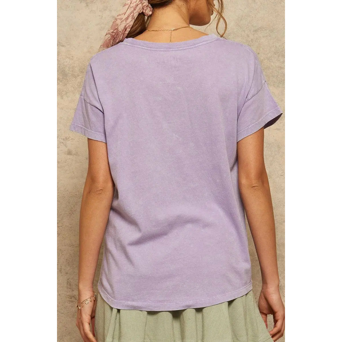 Dreamer Graphic T-Shirt in Lavender Kiyana Boutique