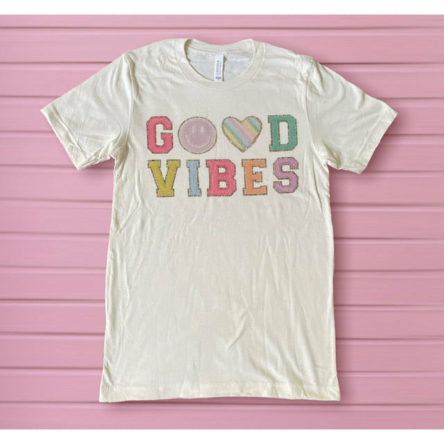 Good Vibes Graphic Tee - Kiyana Boutique