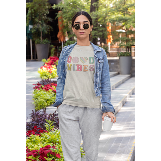 Good Vibes Graphic Tee - Kiyana Boutique