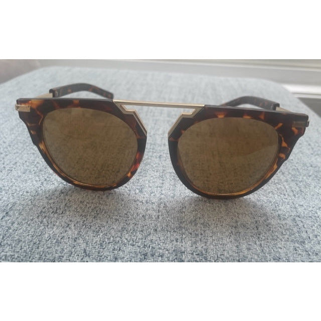 Riviera Round Tortoise & Gold Sunglasses - Kiyana Boutique