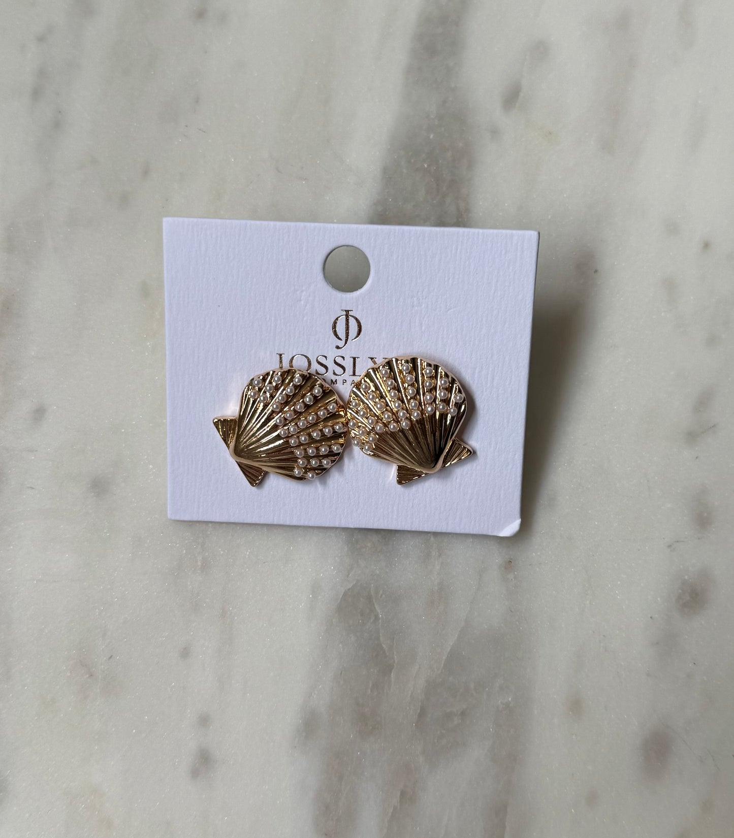 Seaside Scalloped Shell Pearl Stud Earrings - Kiyana Boutique