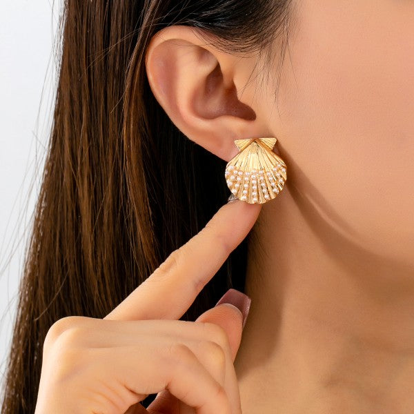 Seaside Scalloped Shell Pearl Stud Earrings - Kiyana Boutique