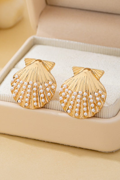 Seaside Scalloped Shell Pearl Stud Earrings - Kiyana Boutique