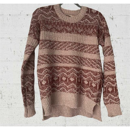 Lima Textured Pullover - Kiyana Boutique